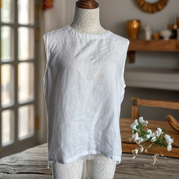 Quince Linen sleeveless top Sz M Beachy quiet luxury minimalist - Picture 1 of 7